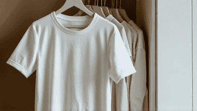 How to Remove Odors from Clothing Without Washing: Tips and Tricks